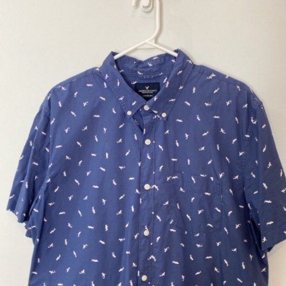 American Outfitters Men Blue All Over Shark Print Button Down Shirt Size XL - Picture 4 of 12